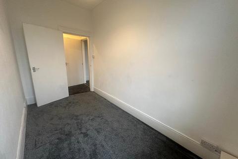 2 bedroom flat to rent, Kenilworth Road, St Leonards on Sea, TN38 0JL