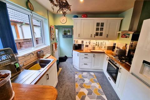 4 bedroom detached bungalow for sale - Elizabeth Road, Kington, Herefordshire, HR5 3DB