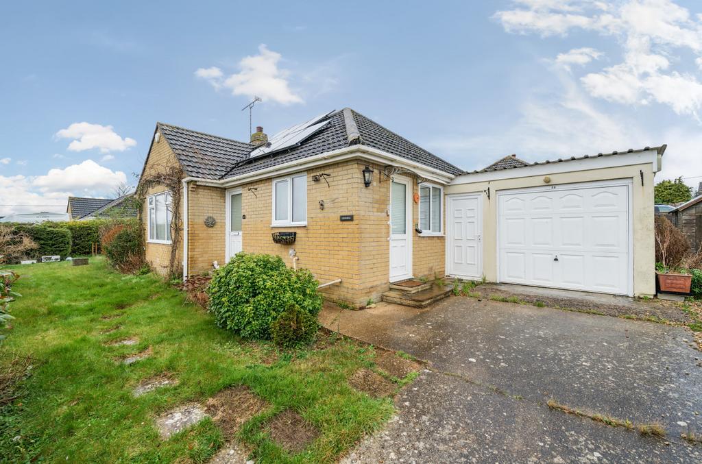 Ambrose Close, Bradford Abbas, Sherborne, DT9 2 bed bungalow for sale