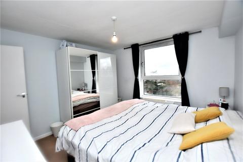2 bedroom apartment for sale, Ross Road, London, SE25
