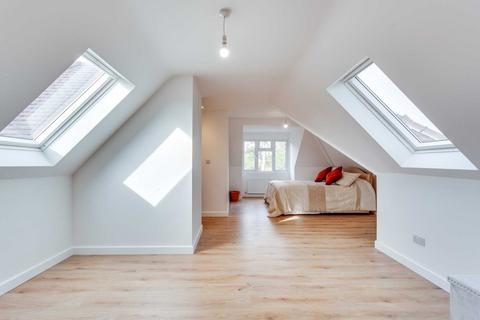 5 bedroom detached house for sale, St Andrew`s Road, Caversham Heights, Reading