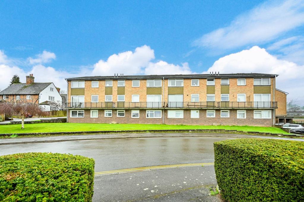 Wilderness Road, Onslow Village, Guildford, GU2 1 bed for