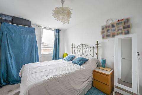 100 Burr Close, London, E1W 1ND