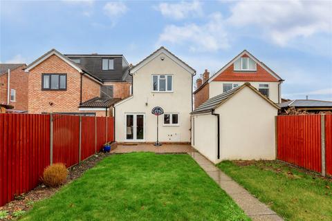 4 bedroom semi-detached house for sale, Abbey Road, Bedford, Bedfordshire, MK41