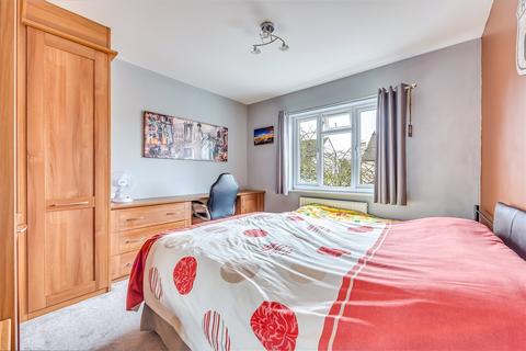 4 Abbey Road, Bedford, MK41 9LG