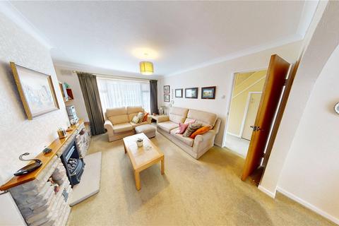8 The Tyrells, Corringham, Stanford-le-hope, SS17 7QU