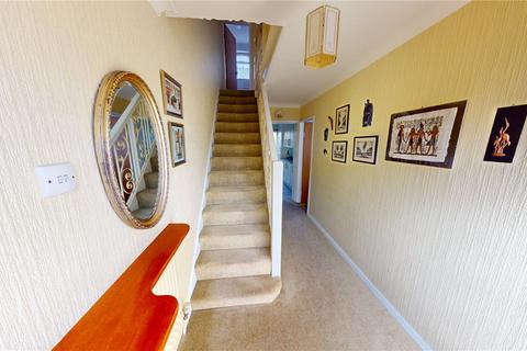 8 The Tyrells, Corringham, Stanford-le-hope, SS17 7QU