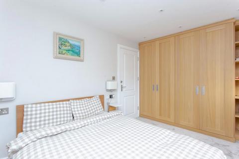 Hammersmith - 1 bedroom apartment for sale