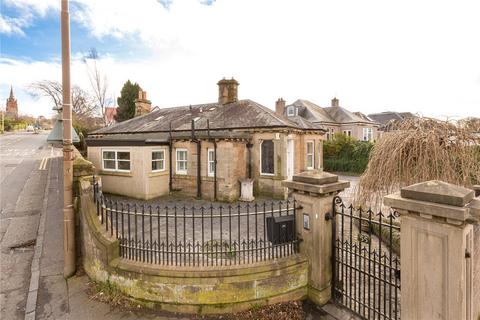 3 bedroom detached house to rent - Craiglockhart Avenue, Edinburgh, Midlothian, EH14
