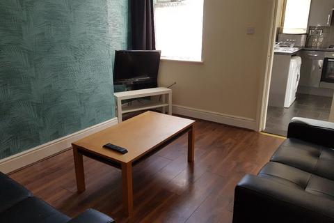 4 bedroom terraced house to rent, Saxony Road, Liverpool