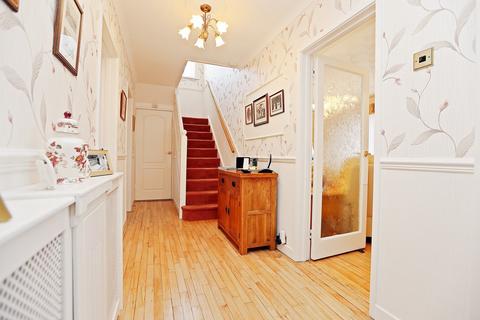 10 Cheriton Grove, Tonteg, Pontypridd, CF38 1PF
