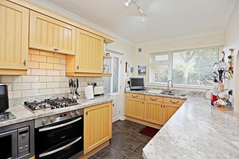 10 Cheriton Grove, Tonteg, Pontypridd, CF38 1PF