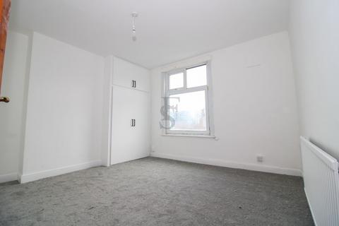 2 bedroom terraced house for sale, Oak Street, Leicester, Leicestershire