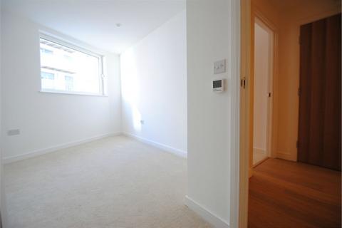 2 bedroom flat to rent, Saffron Central Square, Croydon, Surrey, CR0