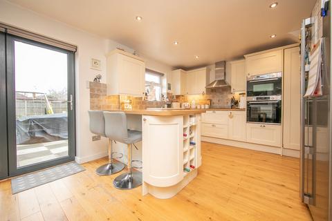 16 Bellfield Close, Brightlingsea, Colchester, CO7 0NU