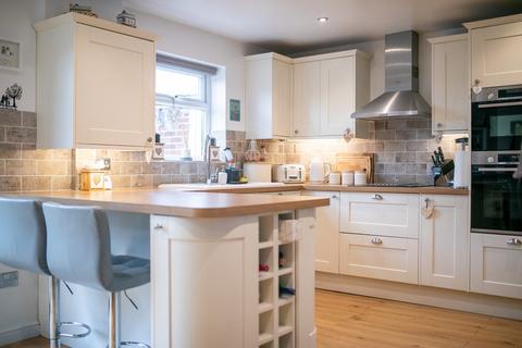 16 Bellfield Close, Brightlingsea, Colchester, CO7 0NU