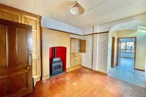 111 Heol Maengwyn, Machynlleth, SY20 8EF