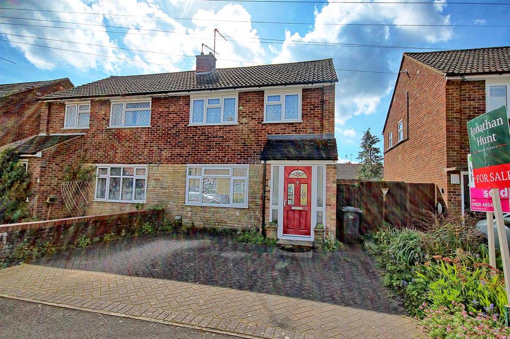 Tower Road, Ware SG12 3 bed semidetached house for sale £400,000