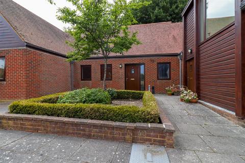 2 bedroom terraced house to rent, Stocking Hill, Buntingford SG9