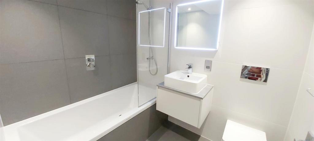 Family bathroom