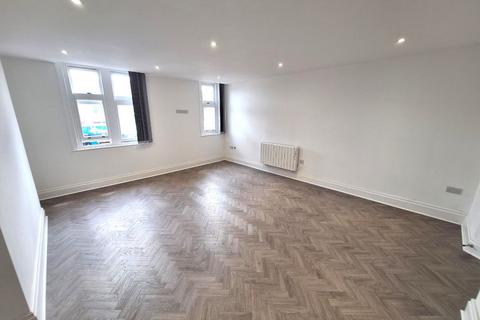 2 bedroom flat to rent, Wilmslow Road, Didsbury, Manchester, M20