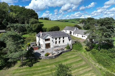 8 bedroom property with land for sale, Carmarthen SA32