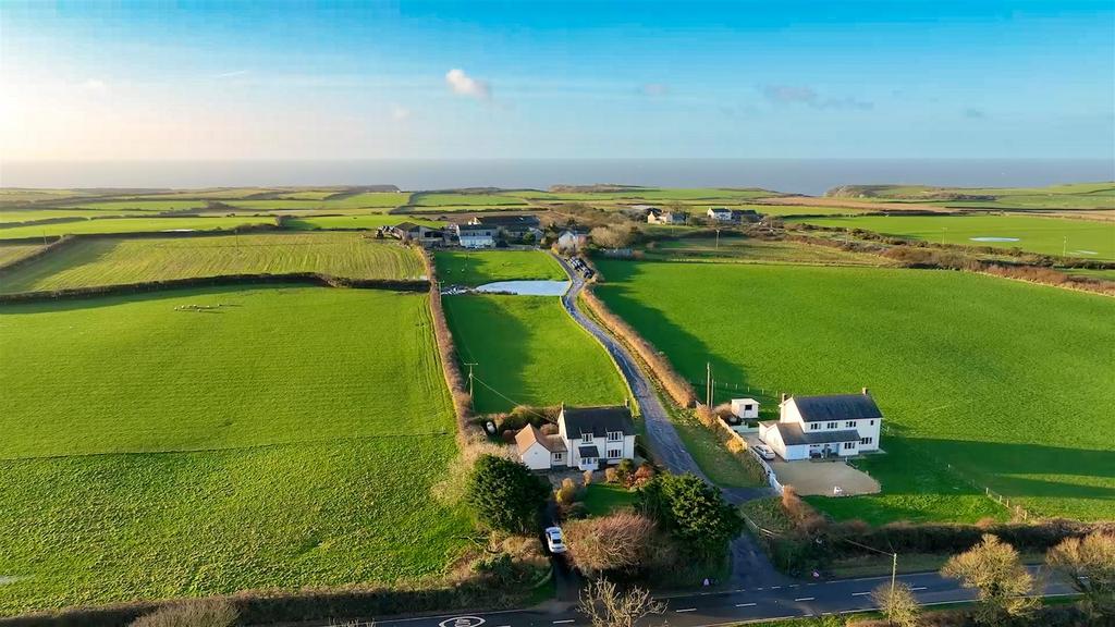 Rhossili SA3 3 bed detached house for sale - £549,995