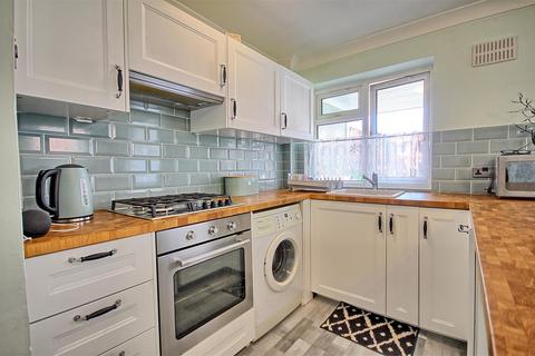55 Berkeley Close, Ware, SG12 0BS