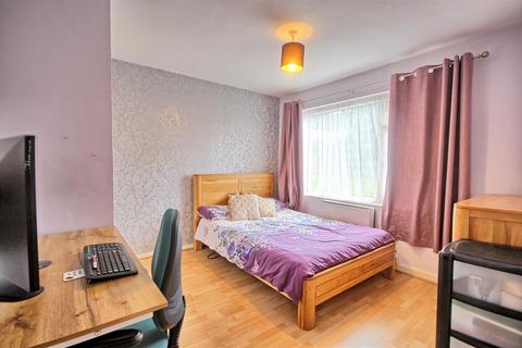 55 Berkeley Close, Ware, SG12 0BS
