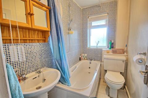 55 Berkeley Close, Ware, SG12 0BS