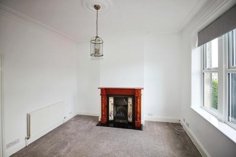 2 bedroom terraced house for sale, Hough Side Road, Pudsey