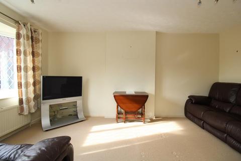 2 bedroom flat for sale, Skelldale Close, Ripon