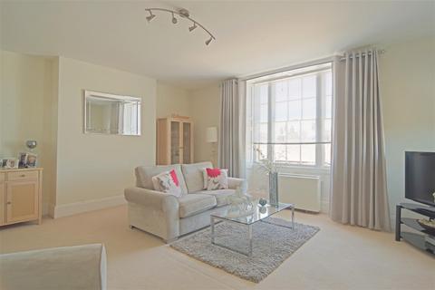 1 bedroom apartment to rent, Burford Street, Hoddesdon EN11
