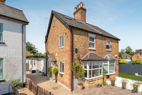 3 bedroom semi-detached house for sale, London Road, Ascot