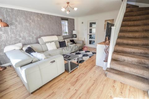 3 bedroom detached house for sale, Herriot Drive, Chesterfield, S40