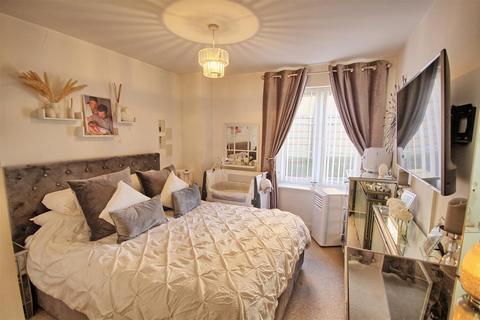 3 Constables Way, Hertford, SG13 7AF