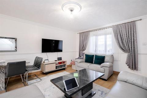 46 Godwin Close, London, E4 7RQ