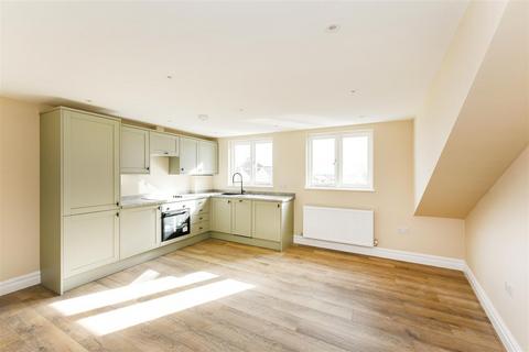 2 bedroom property to rent - Orford Road, London