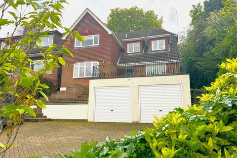 5 bedroom detached house for sale, Hillview Road, Rayleigh