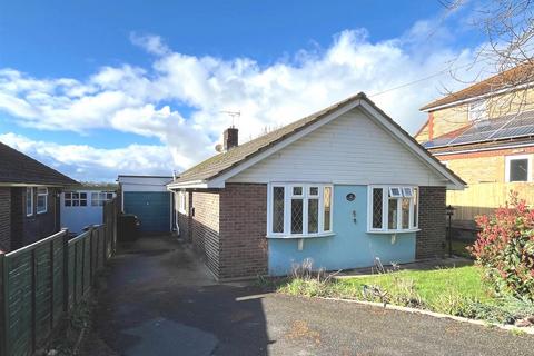 4 bedroom detached bungalow for sale, Connaught Road, East Cowes