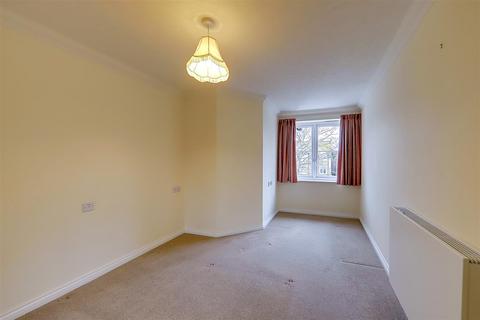 1 bedroom retirement property for sale, Cambridge Lodge, Southey Road, Worthing BN11