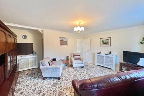 5 Cae Bracla, Brackla, Bridgend, CF31 2HE