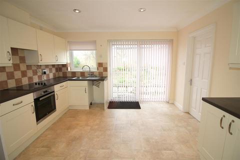 112 Callington Road, Saltash, PL12 6EA