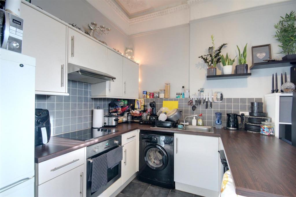 Rowlands Road, Worthing BN11 1 bed flat for sale £140,000