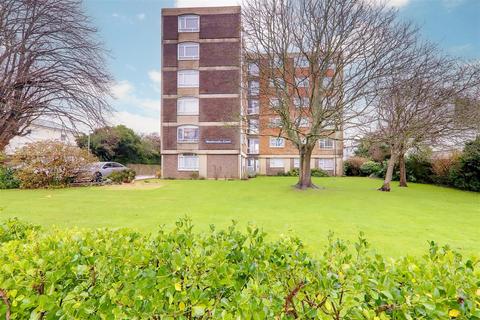 2 bedroom flat for sale, Crescent Road, Worthing BN11