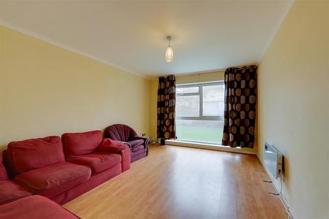 1 bedroom flat for sale, Cambridge Road, Worthing BN11