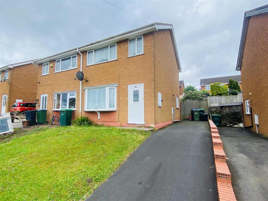 Queens Drive, Rowley Regis B65 3 bed house for sale £205,000