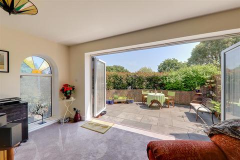 3 bedroom detached bungalow for sale, Woodland Avenue, Worthing BN13