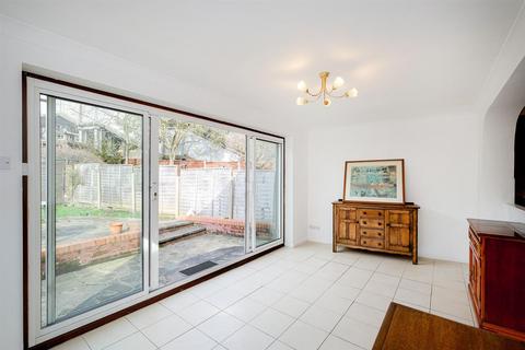 3 bedroom semi-detached house for sale - Pulteney Gardens, London