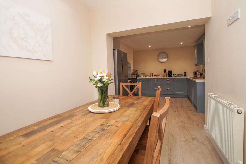 Etterby Lea Crescent, Stanwix, Carlisle, CA3 3 bed semidetached house